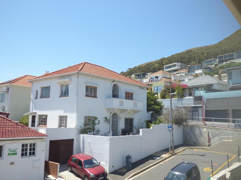 To Let 3 Bedroom Property for Rent in Green Point Western Cape
